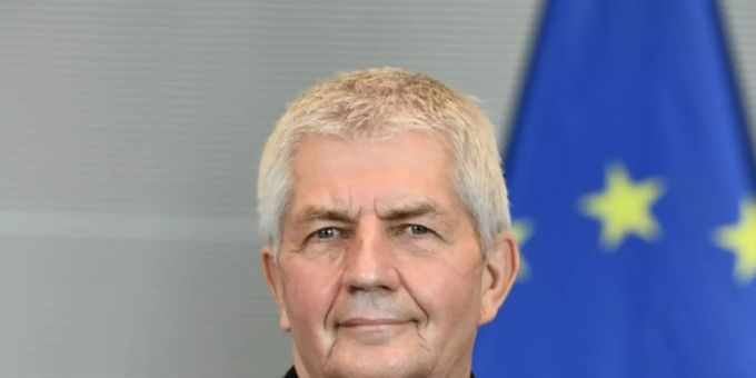 Roland Jahn Roland Jahn