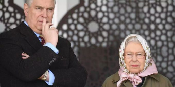 Prinz Andrew und sein Mami, Queen Elizabeth II.. Prinz Andrew