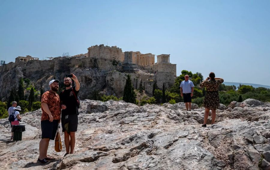 Athen und die Akropolis: Auch in Griechenland steigen die Covid-Fallzahlen.