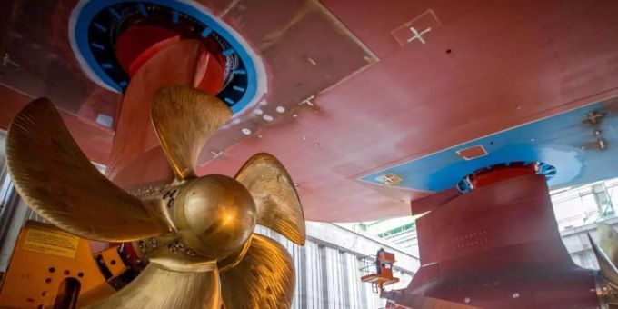 Immer wieder sind die Werften von Krisen betroffen. Auch die Corona-Pandemie hat für erhebliche Unruhe in der Branche gesorgt. Die IG Metall sieht in der Klimaneutralität einen Weg aus der Krise. Foto: Jens Büttner/dpa-Zentralbild/dpa Immer wieder sind die Werften von Krisen betroffen. Auch die Corona-Pandemie hat für erhebliche Unruhe in der Branche gesorgt. Die IG Metall sieht in der Klimaneutralität einen Weg aus der Krise. Foto: Jens Büttner/dpa-Zentralbild/dpa