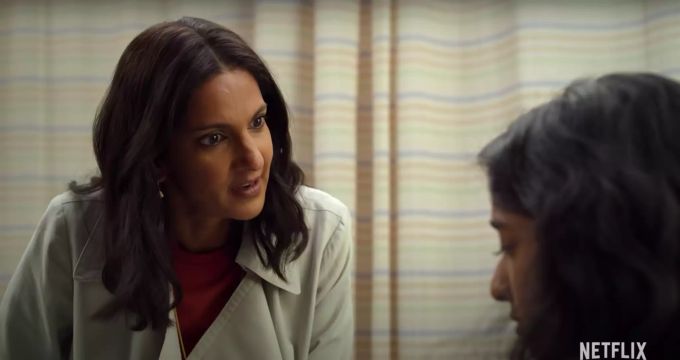 Netflix-Serie «Noch nie in meinem Leben»: die strenge Mutter. Frau mit Tochter