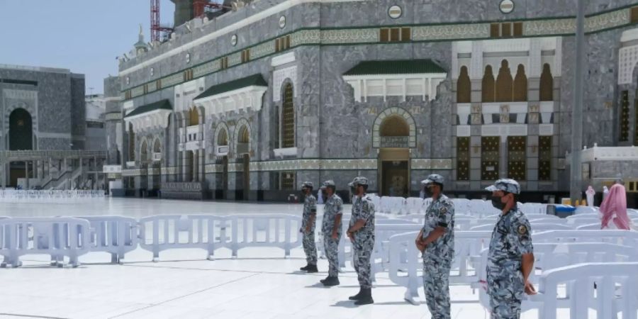 Sicherheitsmassnahmen vor der Grossen Moschee in Mekka