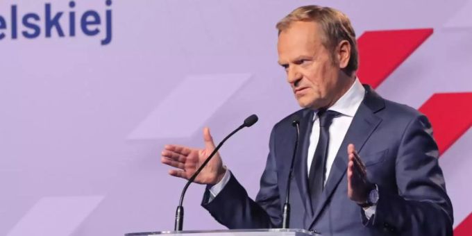 Warschau - Tusk übernimmt Führung von Polens grösster Oppositionspartei