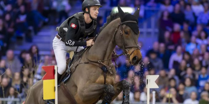 Robin Godel auf Pferd Grandeur de Lully beim Vielseitigkeitsreiten Robin Godel Vielseitigkeitsreiten