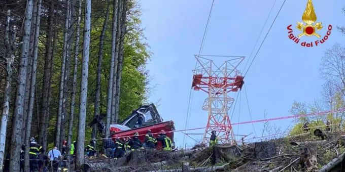 Nach der Seilbahn-Katastrophe Ende Mai 2021 hat das Familiengericht in Tel Aviv die Rückkehr des einzigen Überlebenden nach Italien angeordnet Seilbahn-Katastrophe