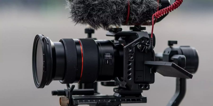 Samyang AF 2,8/24-70 mm