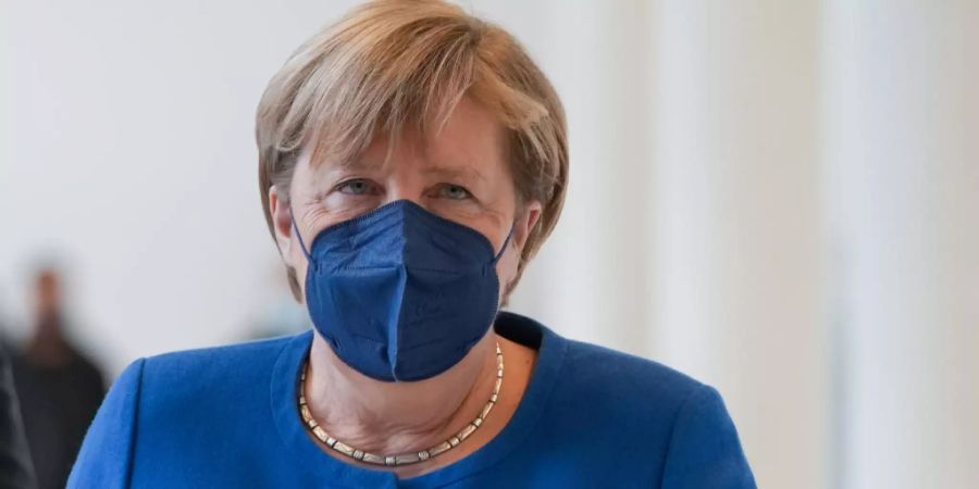 Die geschäftsführende Bundeskanzlerin Angela Merkel (CDU). (Archivbild) Foto: Kay Nietfeld/dpa