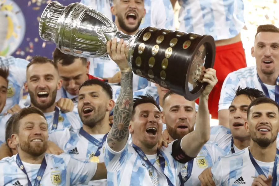 Lionel Messi gewinnt im Sommer 2021 seinen ersten grossen Titel mit Argentinien.