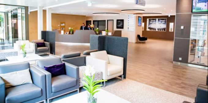 Aufenthaltsbereich der Privatklinik Beaulieu in Genf. Privatkliniken