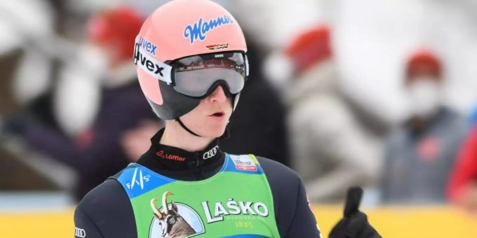 Sieht sich als Skispringer nach eigener Aussage eher als einen «Kindskopf»: Karl Geiger. Foto: Milos Vujinovic/SOPA Images via ZUMA Wire/dpa Sieht sich als Skispringer nach eigener Aussage eher als einen «Kindskopf»: Karl Geiger. Foto: Milos Vujinovic/SOPA Images via ZUMA Wire/dpa