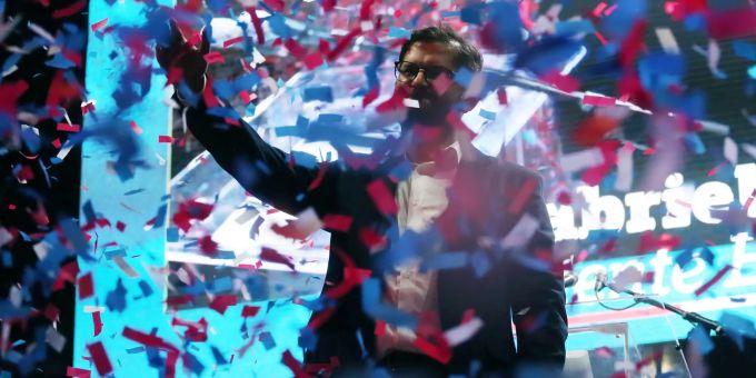 Gabriel Boric feiert seinen Wahlsieg. President-elect Gabriel Boric speech to his supporters