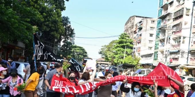 Der Protestzug in Yangon