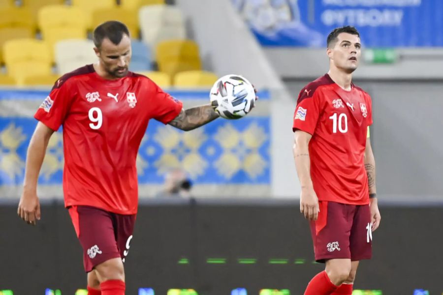 Ihr Fehlen ist schon länger klar: Haris Seferovic (l.) und Captain Granit Xhaka (r.).