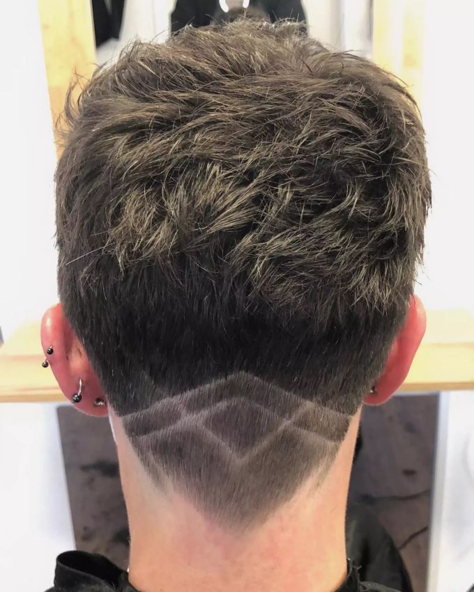 Sogenannte Fadecuts liegen bei Männern im Trend. Coiffeur Einzigartig