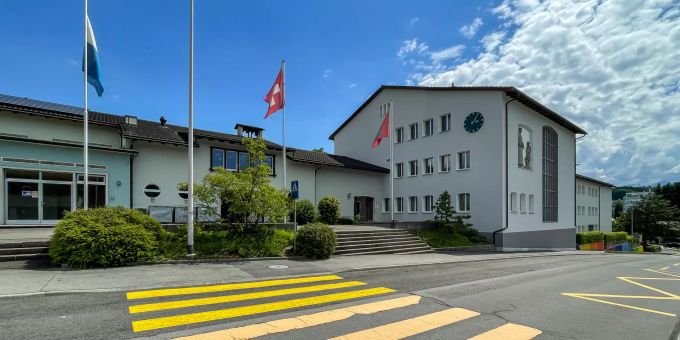 Das Gemeindehaus in Ebikon. Das Gemeindehaus in Ebikon.