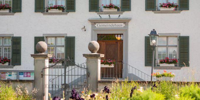 Gemeindehaus Grüningen (ZH). Gemeindehaus Grüningen (ZH).
