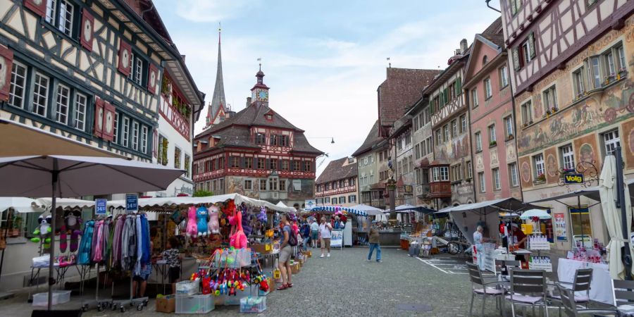 Wochenmarkt in Stein am Rhein.