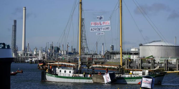 Greenpeace-Aktivisten am Hafen von Rotterdam Rotterdam