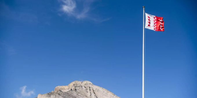 Umfrage - Mehr Zweisprachigkeit an Sprachgrenze im Wallis gewünscht