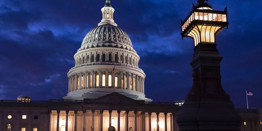 Blick auf das Kapitol-Gebäude auf dem Capitol Hill. Foto: J. Scott Applewhite/AP/dpa