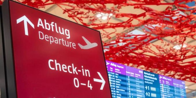 Reisebüros und Reiseveranstalter hoffen auf ein starkes Sommergeschäft. Foto: Christophe Gateau/dpa Reisebüros und Reiseveranstalter hoffen auf ein starkes Sommergeschäft. Foto: Christophe Gateau/dpa