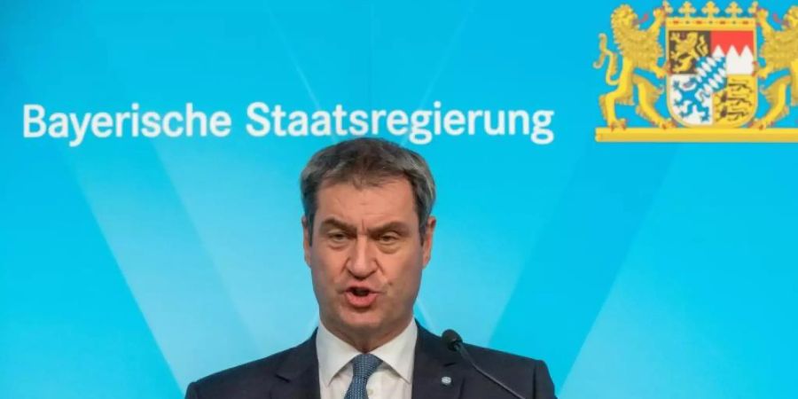 CSU-Chef Markus Söder: Sollten über geringere Mehrwertsteuer für Benzin nachdenken. Foto: Peter Kneffel/dpa