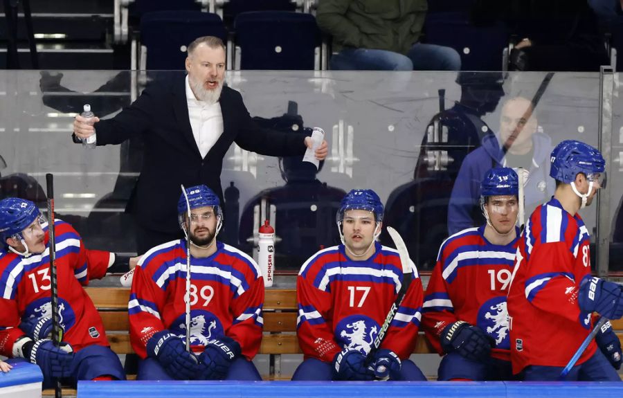 Rikard Grönborg erlebt einen aufwühlenden Sonntag auf der Trainerbank des ZSC.