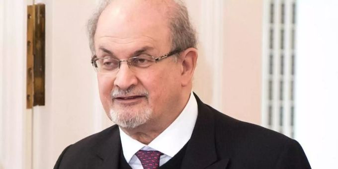 Star-Autor Salman Rushdie sagt, er habe über die Liebe schreiben wollen: «kaputte Liebe, besessene Liebe». Foto: Bernd von Jutrczenka Star-Autor Salman Rushdie sagt, er habe über die Liebe schreiben wollen: «kaputte Liebe, besessene Liebe». Foto: Bernd von Jutrczenka