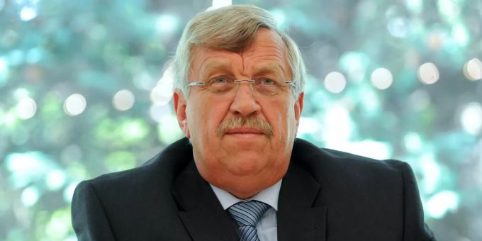Walter Lübcke (†65) während einer Pressekonferenz der CDU. Walter Lübcke