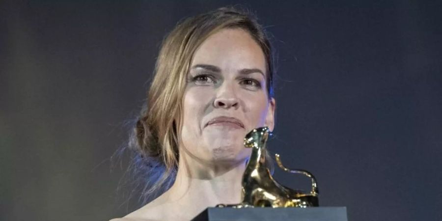 Eben noch in Locarno ausgezeichnet, wird Hilary Swanks neuer Film, in dem Gewalt verharmlost wird, nicht öffentlich aufgeführt. Foto: Urs Flueeler/Keystone