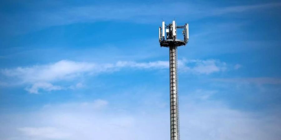 Durch eine neue Mobilfunkinfrastrukturgesellschaft des Bundes soll der von Mobilfunkmasten in unversorgten Regionen geförder werden. Foto: Jens Büttner