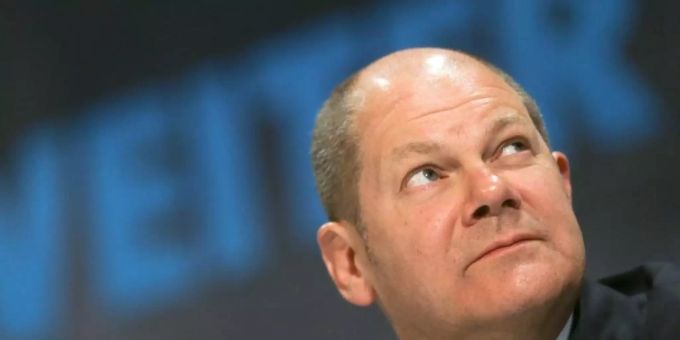 Olaf Scholz sieht immer noch Chancen für die SPD, stärkste Partei zu werden. Foto: Axel Heimken Olaf Scholz sieht immer noch Chancen für die SPD, stärkste Partei zu werden. Foto: Axel Heimken