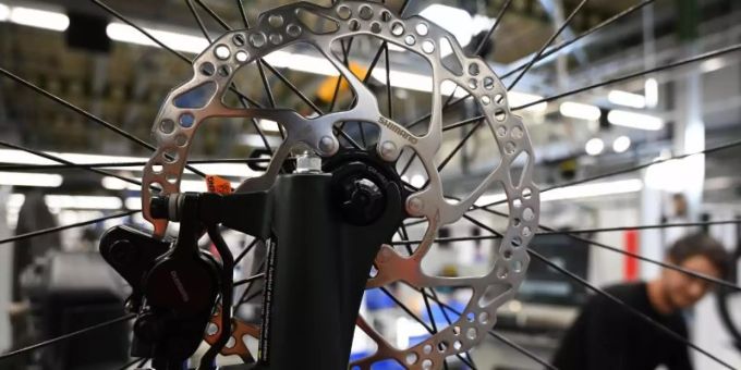 Der grosse Aufwand bei der Produktion eines Rades hat seinen Preis. 2018 lag der Durchschnittspreis für ein Fahrrad in Deutschland bei 756 Euro. Foto: Carmen Jaspersen Der grosse Aufwand bei der Produktion eines Rades hat seinen Preis. 2018 lag der Durchschnittspreis für ein Fahrrad in Deutschland bei 756 Euro. Foto: Carmen Jaspersen