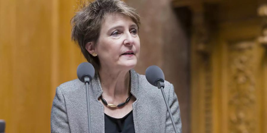 Umweltministerin Simonetta Sommaruga am ersten Sessionstag im Nationalrat, der eine hitzige Grundsatzdebatte zum Klima führte.