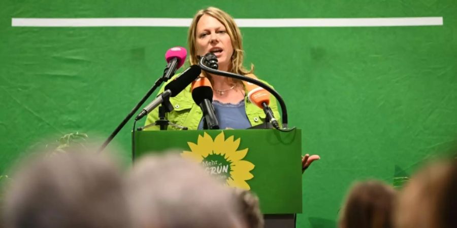 Grünen-Spitzenkandidatin Maike Schaefer bei der Landesmitgliederversammlung