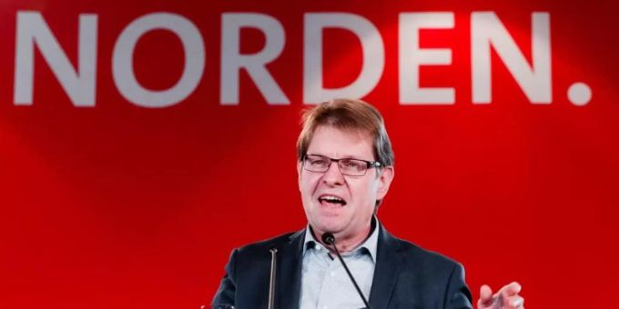Ralf Stegner sieht in dem Mitgliederentscheid über die künftige Parteispitze eine «Riesenchance». Foto: Markus Scholz Ralf Stegner sieht in dem Mitgliederentscheid über die künftige Parteispitze eine «Riesenchance». Foto: Markus Scholz