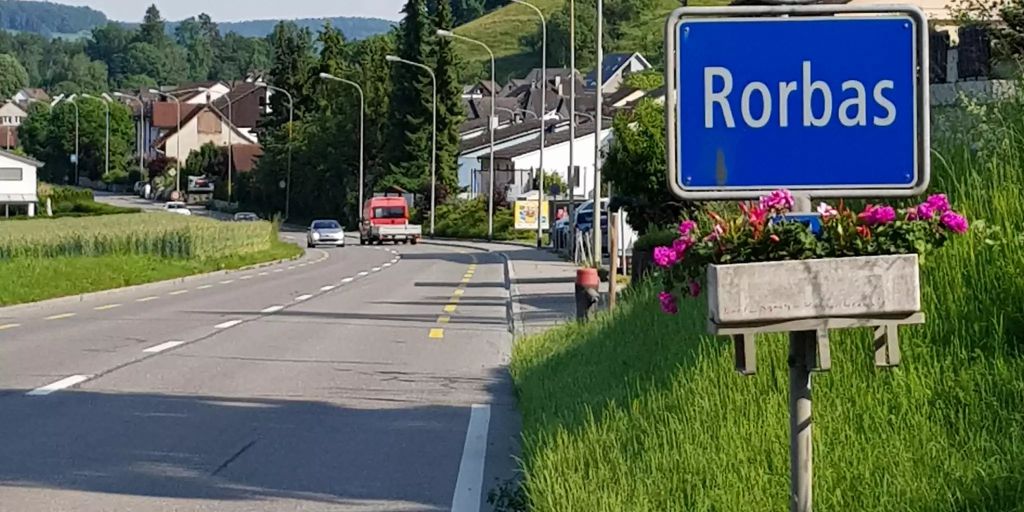 Rorbas approves a loan for the maintenance of Lochstrasse