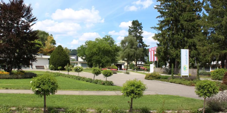 Blick auf das Areal des Seelandheims in Worben.