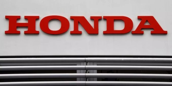 Der dynamische Civic Type R soll Anfang nächsten Jahres auf den Markt kommen. type r