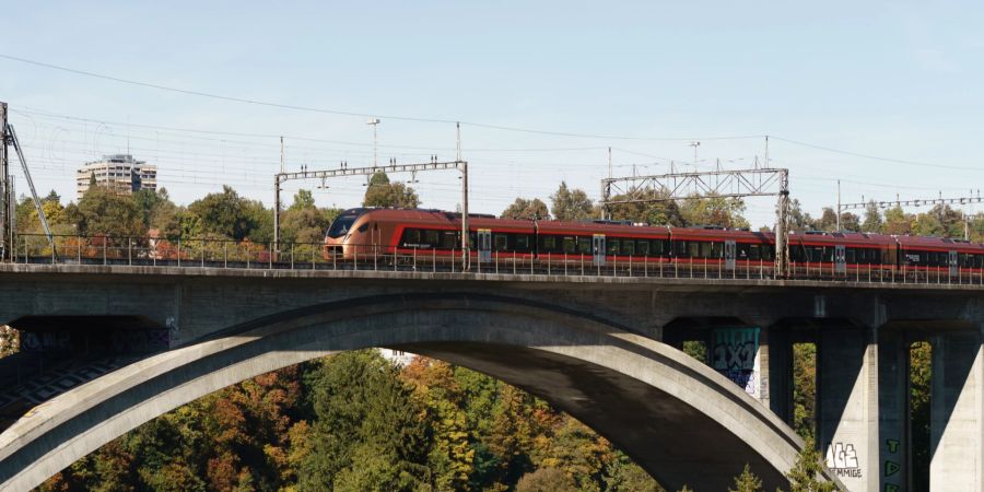 Zug Bern