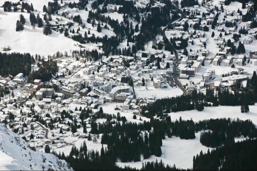 In Lenzerheide GR verkehren Nachtbusse derzeit an sieben Tagen pro Woche bis ungefähr 4 Uhr morgens.