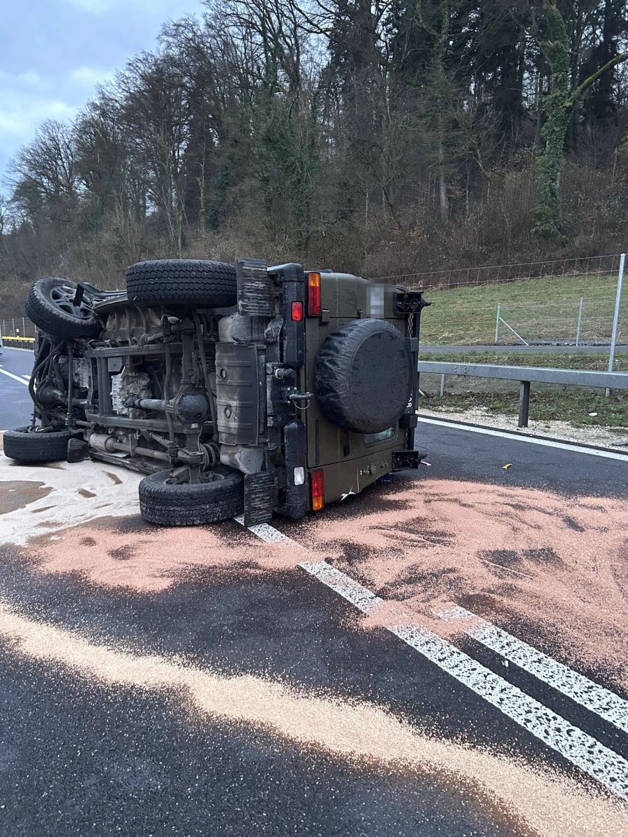 Beim Unfalll entstand ein hoher Sachschaden.