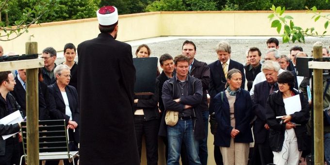 Ein Anstieg der Nachfrage nach islamischen Bestattungen auf Friedhöfen ist zu verzeichnen. (Archivbild) Islamische Gräber
