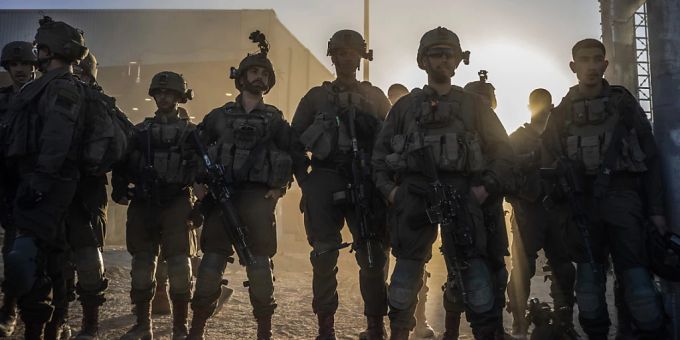 Diverse Regionen in Nordisrael sind als militärische Sperrgebiete ausgewiesen worden. (Archivbild) Foto: Ilia Yefimovich/dpa militärische Sperrgebiete