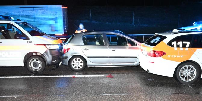 Fluchtfahrt auf A1.