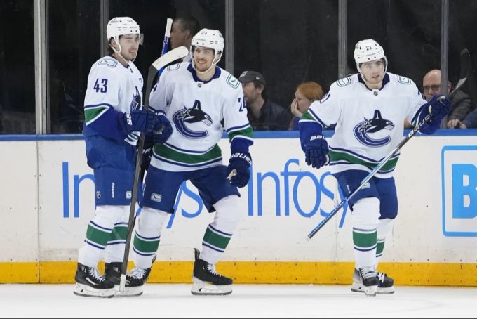 Auch Pius Suter und die Vancouver Canucks können jubeln. NHL