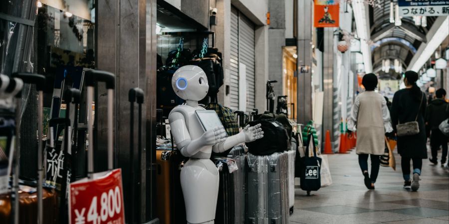 Roboter in der Shopping-Mall