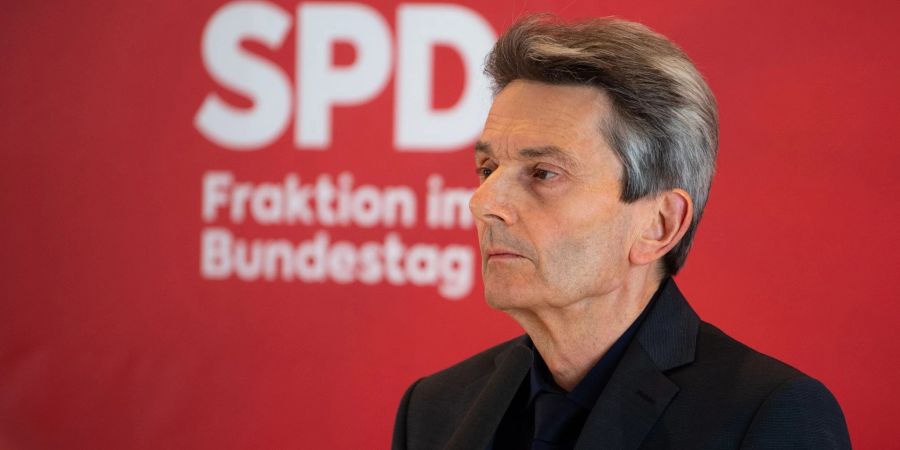 Rolf Mützenich ist der Vorsitzende der SPD-Bundestagsfraktion. (Archivbild)