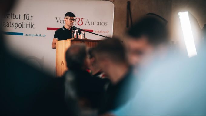 Martin Sellner Rechtsextrem Einreisesperre