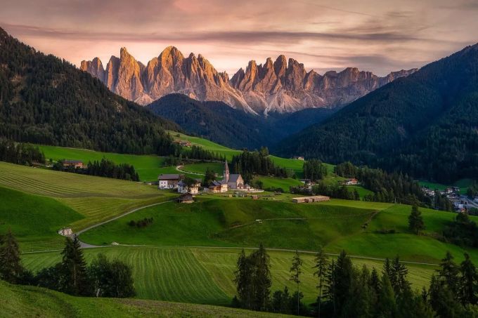 Villnöss in den Dolomiten. Berglandschaft